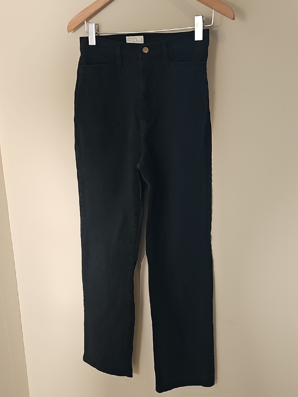 High-Waist Straight Leg Black Pants By FDJ From Canada. Size 8